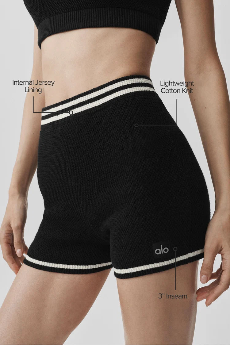 TENNIS CLUB SWEATER KNIT HOT SHORT - ALO YOGA